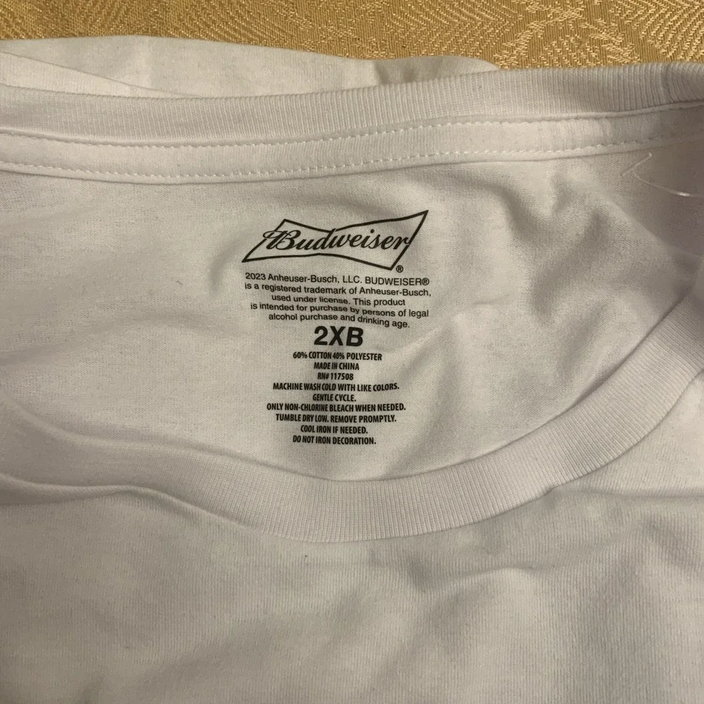 Budweiser Men Shirt 2XB White King of Beers Graphic Crew Neck Short Sleeve 6Pack